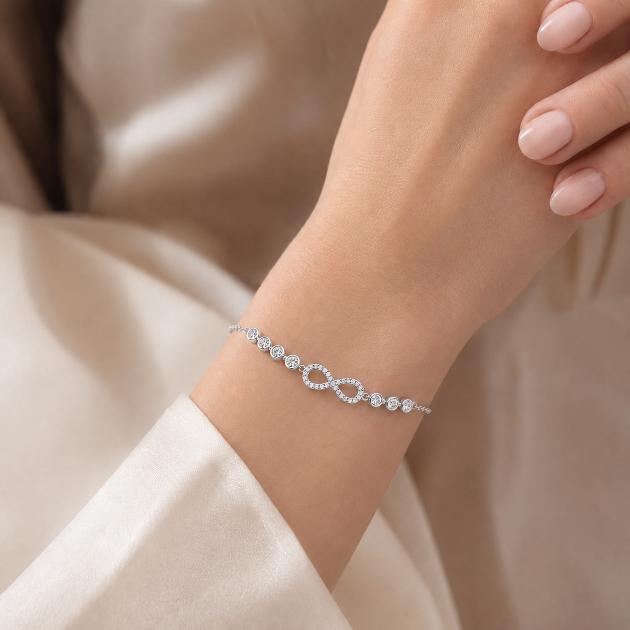 Infinito diamantes oro blanco